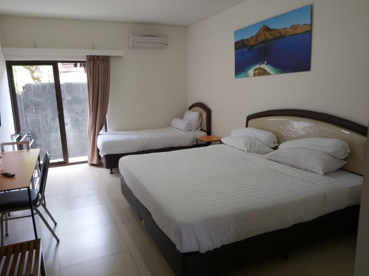 Hotel Larensia Labuan Bajo Kültér fotó
