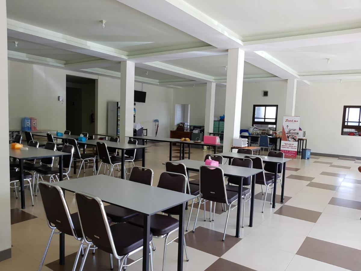 Hotel Larensia Labuan Bajo Kültér fotó